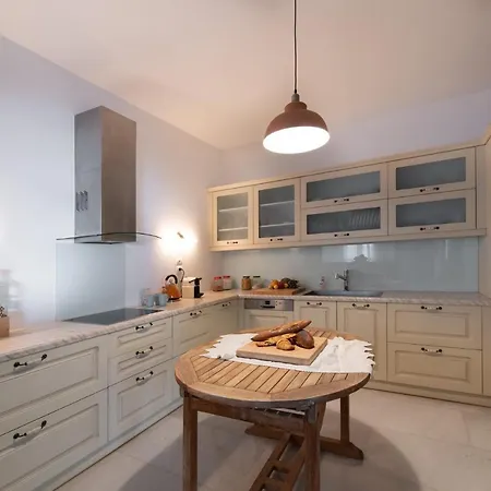 Villa Mira Paros - Luxury Parászporosz