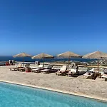 Mira Paros - Luxury Villa Parasporos
