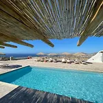 Mira Paros - Luxury
