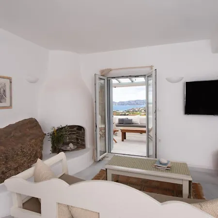 Villa Mira Paros - Luxury Parasporos