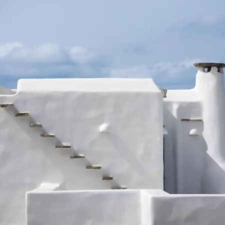 Mira Paros - Luxury *